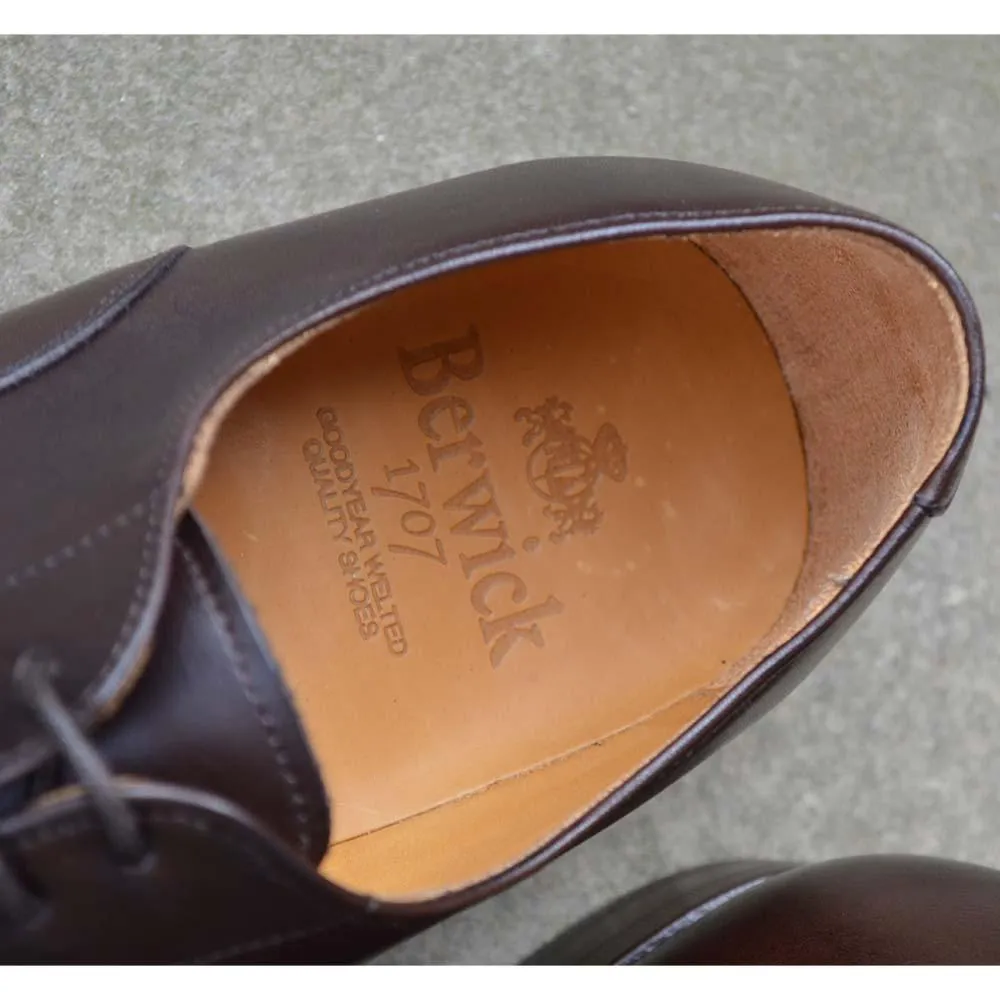 Berwick 1707 Oxford (3010) - Dark Brown