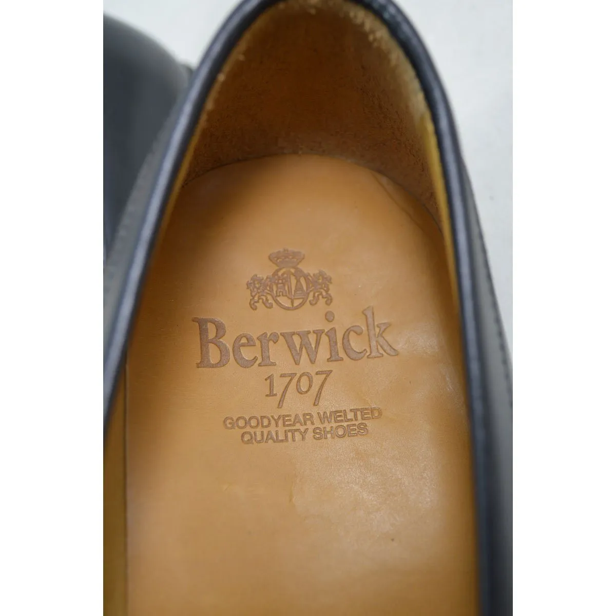 Berwick 1707 Penny Loafer (9628) - Black Boxcalf