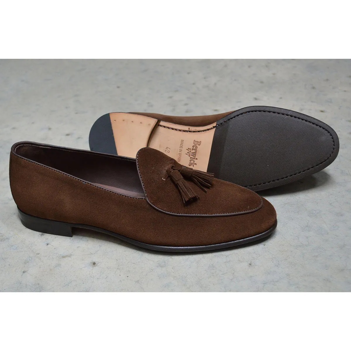 Berwick 1707 Tassel Belgian Loafer (4951)-Dark Brown Suede