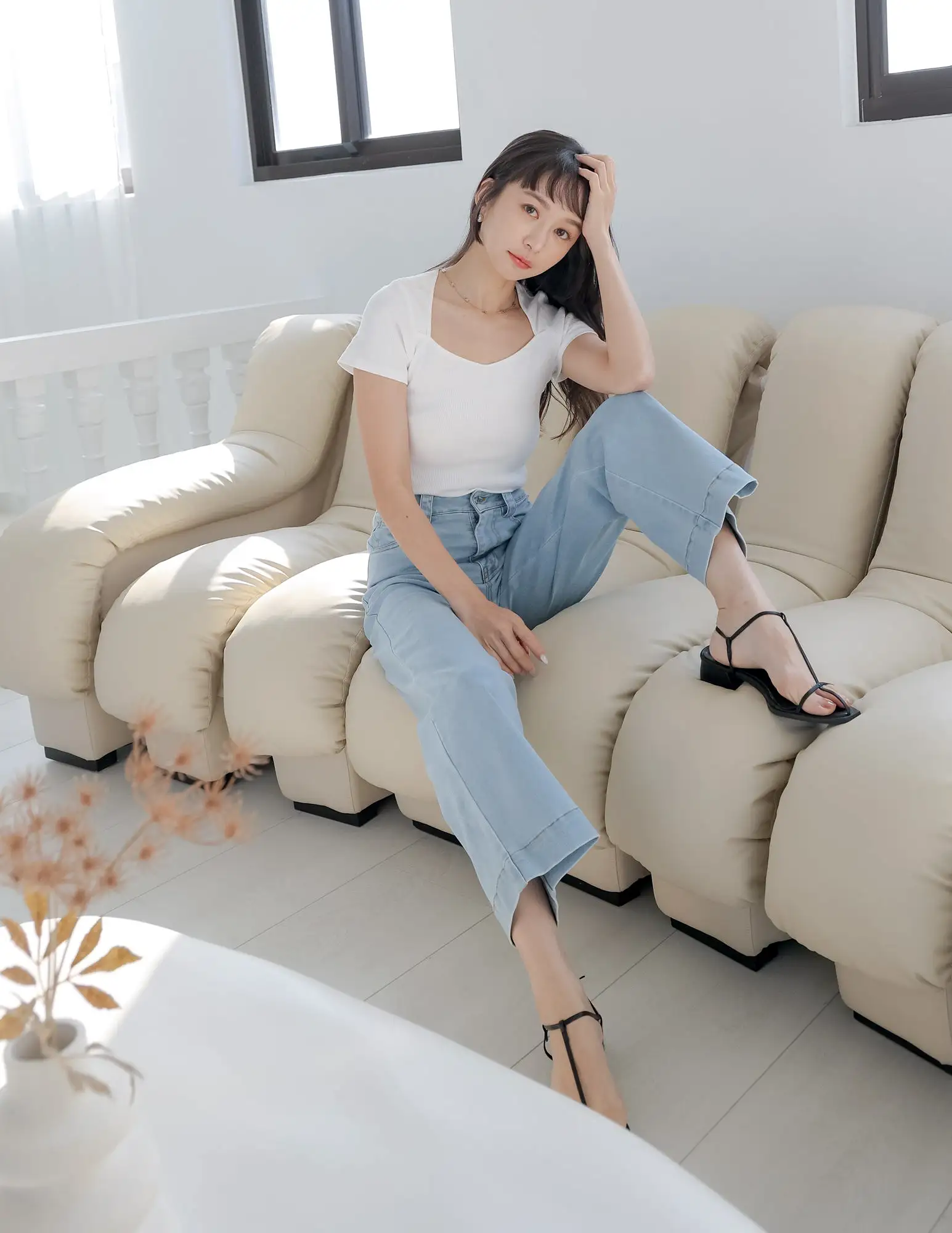 Nadine Straight Leg Jeans in Light Wash