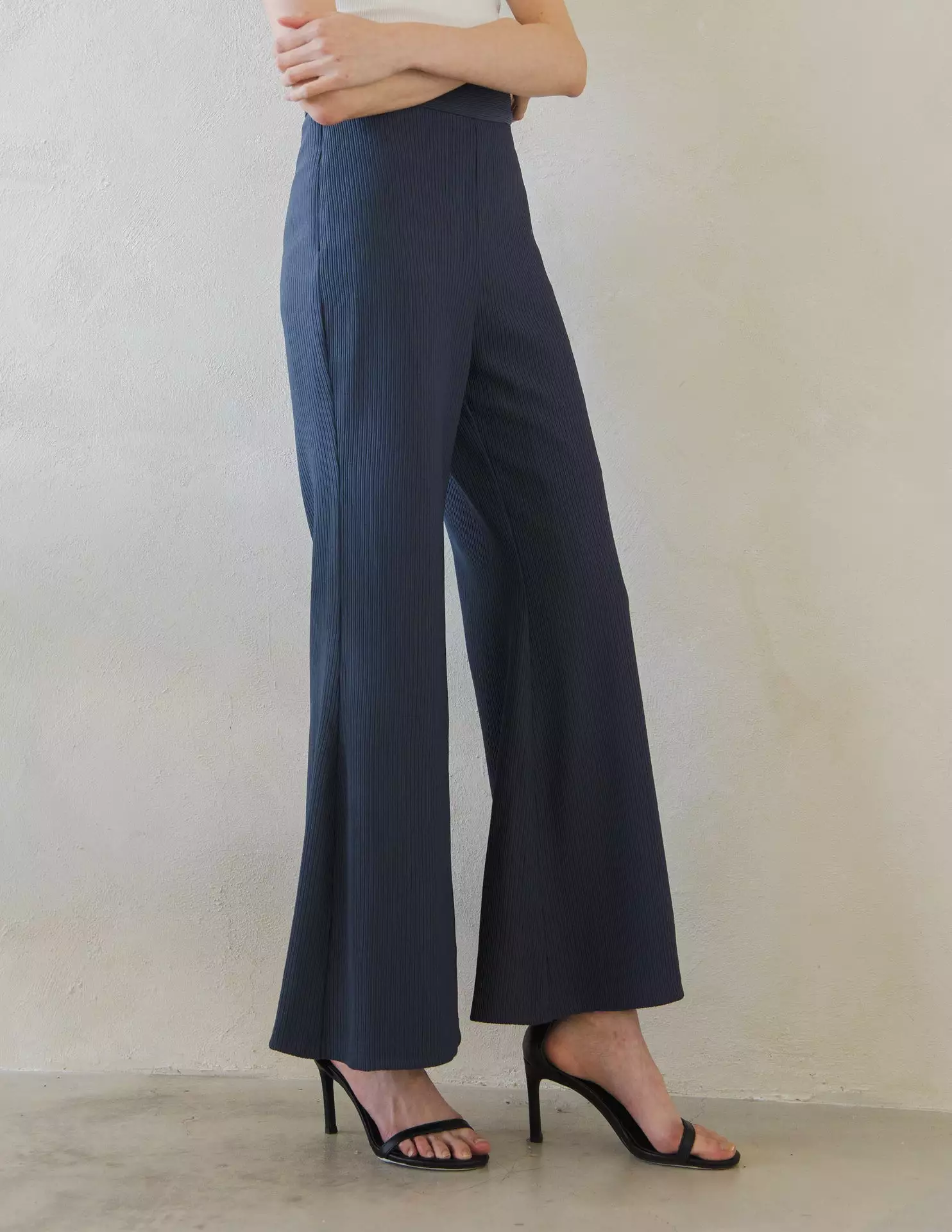 Nana Pants in Navy