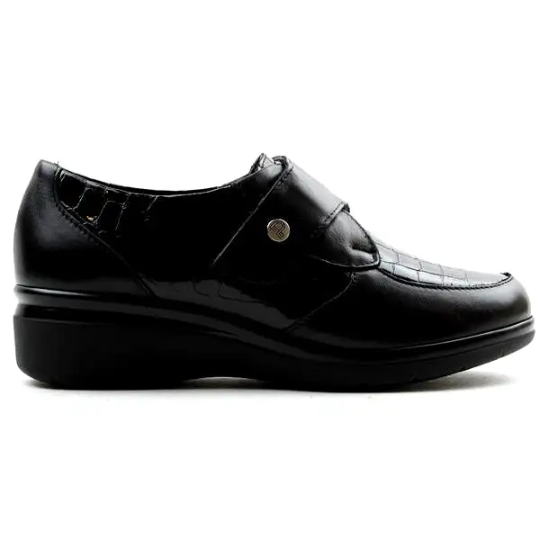 Pitillos Black Walking Shoe